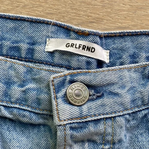 GRLFRND Adriana Shorts Size 26 - Picture 2 of 6